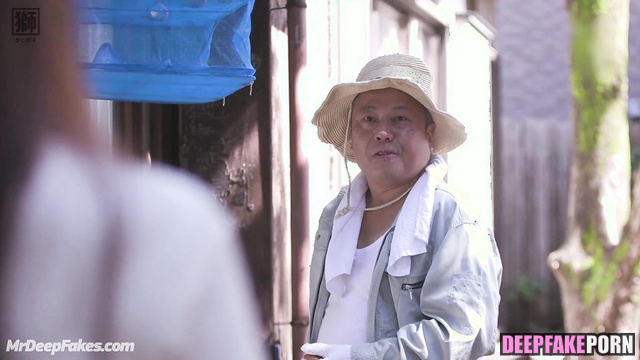 Nude ヌード 小坂 菜緒 Nao Kosaka likes to make men older cum hard Hinatazaka46