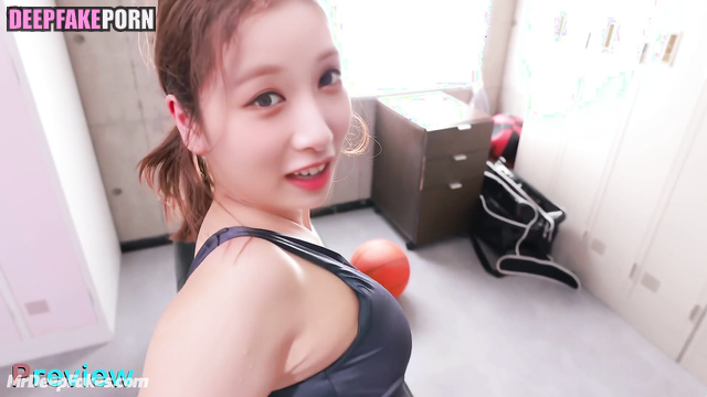 Coach 유키 Yuki thinks that 섹스 sex is the best sport PURPLE KISS 퍼플키스