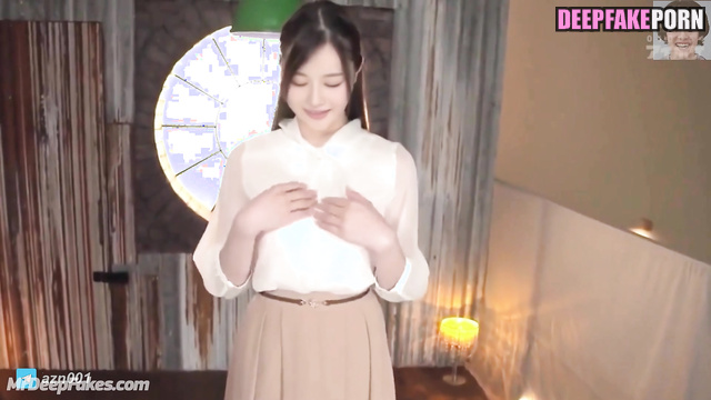 설윤 엔믹스 her lips sucking a dildo so juicy and sweet / Sullyoon fake porn