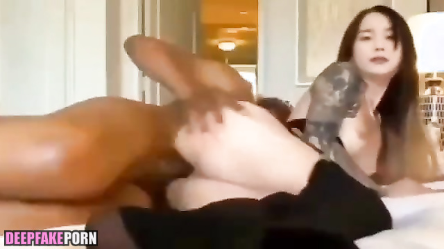 Skinny asian star and slutty black prince / IU (아이유 딥 러닝 프로그램) real fake