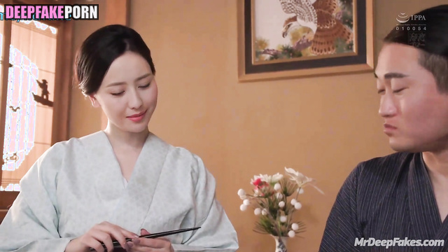 Good wife 佟丽娅 Tong Liya feeds her husband with her pussy 中国人 Chinese