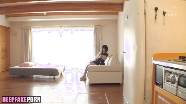 Beauty brunette is feeling playful today (츄 이달의 소녀) Chuu pov celeb sex [PREMIUM]