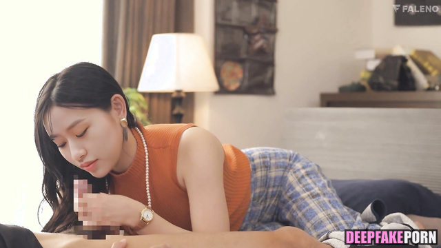 Asian girl fucking her stepfather (アイズワン セックスシーン) Yujin adult tapes [PREMIUM]