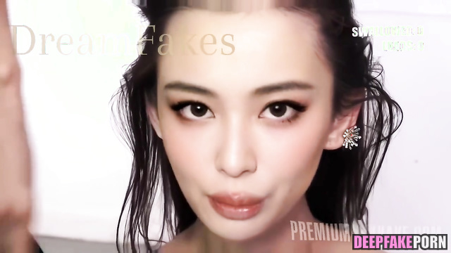 Tattooed chinese slut Yang Mi (杨幂 性爱场景) drinking sperm at bukkake party