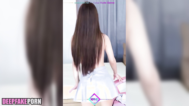 Cute topless dance by pretty Haerin (ニュージーンズ ディープフェイクビデオ) - real fake [PREMIUM]