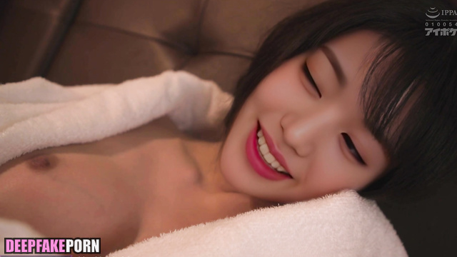 Korean star Wonyoung アイヴ 本物の偽物 having sex with a commoner / [PREMIUM]