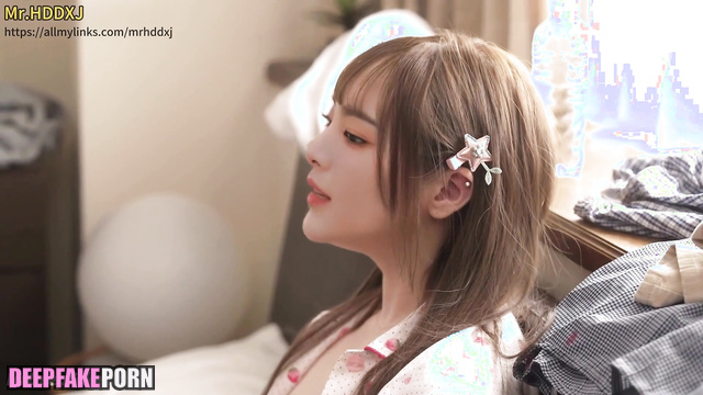 Bald guy licked hairy pussy her new sex doll, ai Yang Chaoyue 杨超越 화전소녀101