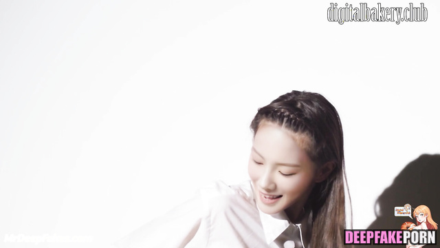 Ai scenes with Taeyeon 少女時代 本物の偽物 webcam girl trying to increase audience