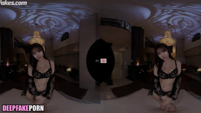 She can't decide what to wear on a date, fake Miyuki Watanabe (渡辺 美優紀 性別)