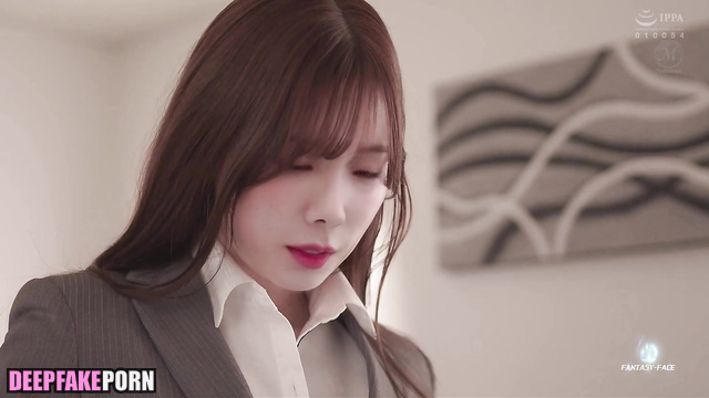 Taeyeon was shocked to feel hands of her boss on her tits アダルト adult 少女時代 SNSD [PREMIUM]