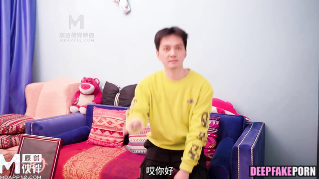 He explores pussy of 杨幂 Yang Mi with his dick in closeups nude 裸體 [PREMIUM]