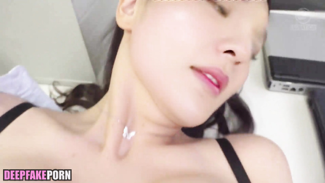 李小璐 充满激情的性爱 Li Xiaolu fucking with boys in ragged pantyhose, ai scene [PREMIUM]