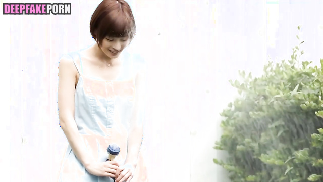 She watches you jerk off intently, Suzu Hirose (広瀬すず 情熱的なセックス) real fake