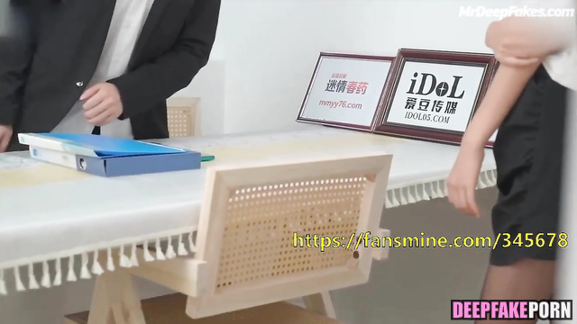 It turns out she sleeps not only with you, Chen Yuqi (陈钰琪 智能換臉) face swap