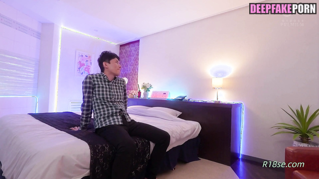 Cutie in sexy underwear jumped on his face / Lin Chi-ling (林志玲 假色情片) A.I.