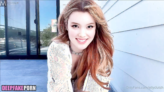 Redhead slut Nayeon トゥワイス 性別 masturbating on your porch - face swap / [PREMIUM]