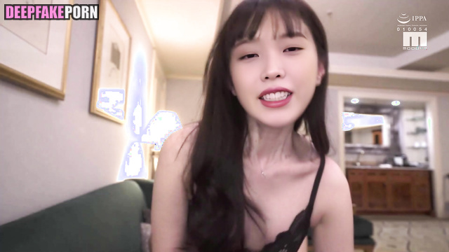 Her skinny body was cumed by lovely boyfriend, IU (아이유 가짜 포르노) fakeapp [PREMIUM]