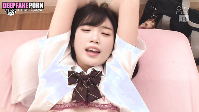 kpop アイドル アイズワン Chaewon does perfect job in seduction IZ*ONE Kpop idol [PREMIUM]