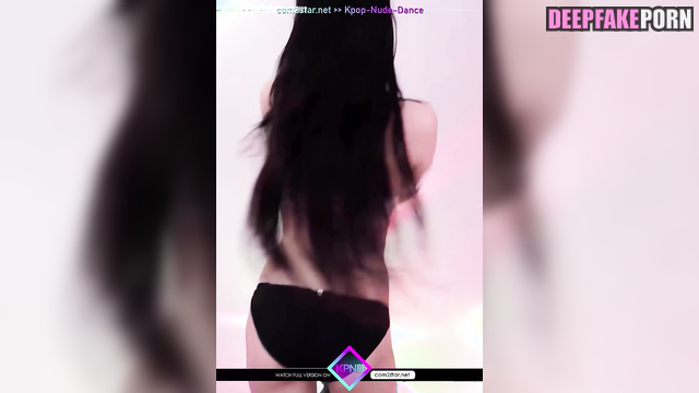 She moves very beautifully on webcam, Yuna ITZY solo fakeapp / 유나 인터넷 연예인