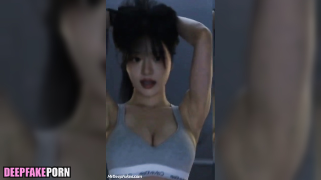Busty Kpop idol Yujin アイヴ pleases fans with new dance video IVE 本物の偽物 real fake