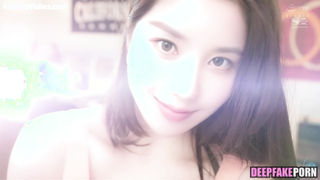 アイズワン アダルトビデオ you are the first person she showed her boobs to - Eunbi ai