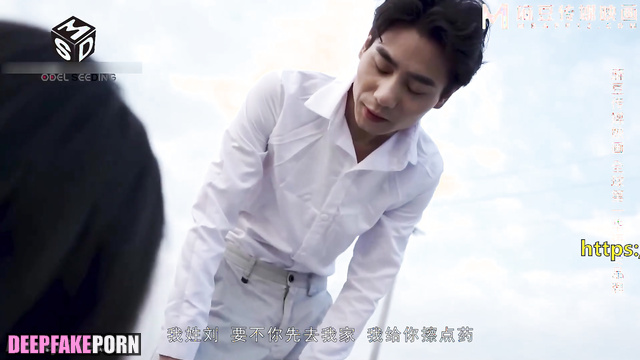 Boyfriend touching her young and horny body - Yang Mi (杨幂 充满激情的性爱) A.I.