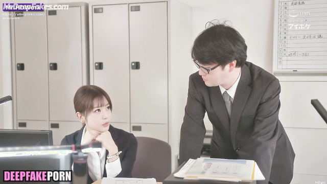 Brunette moaning when you fucking her in doggystyle, fake Wonyoung アイヴ 性別