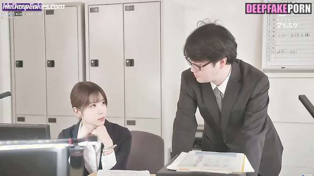 アイズワン ヌード Chaewon had no idea that a colleague makes such a hot cunni, ai