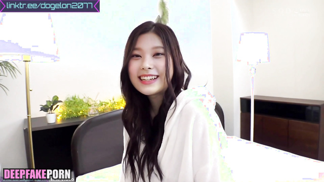 ニュージーンズ フェイクポルノ pretty slut wants you to please best / Haerin face swap