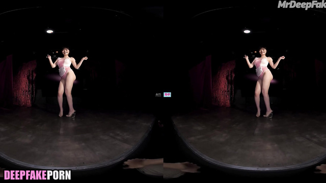 VR Japanese girl wants to dance erotic dances for u 深層学習プログラム deep learning program