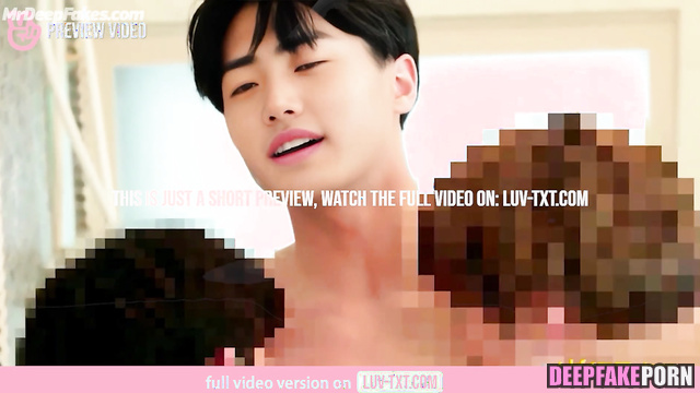 Guys having fun naked in the jacuzzi, Sunghoon (성훈 엔하이픈) in gay porn