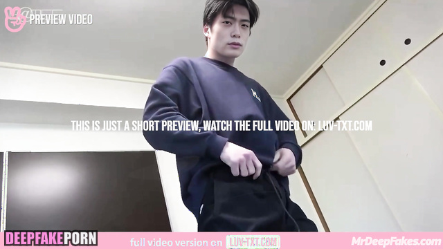 This boy loves undressing for you / Jaehyun NCT face swap 재현 딥 러닝 프로그램