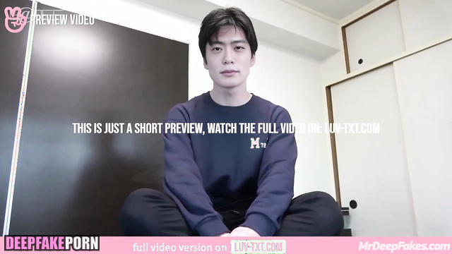 This boy loves undressing for you / Jaehyun NCT face swap 재현 딥 러닝 프로그램
