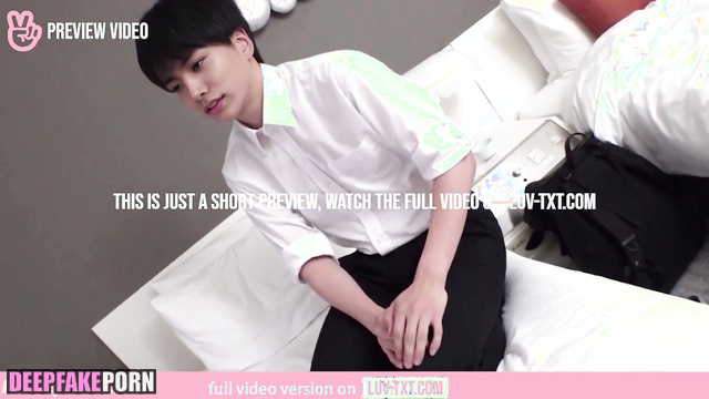 Friend is going to seduce him in the hotel / Heeseung (エンハイフン 性別) fakeapp