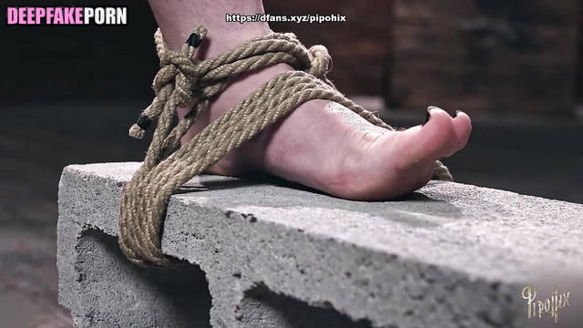 モモランド 偽の有名人のポルノ Nancy loves being tied up with ropes, hot deepfake video