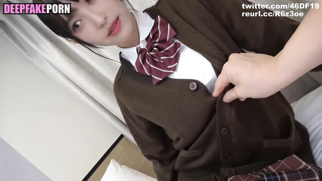 Japanese star Hamabe Minami spreads her pussy on camera [deepfake] 浜辺美波 日本人 フェイクポルノ [PREMIUM]