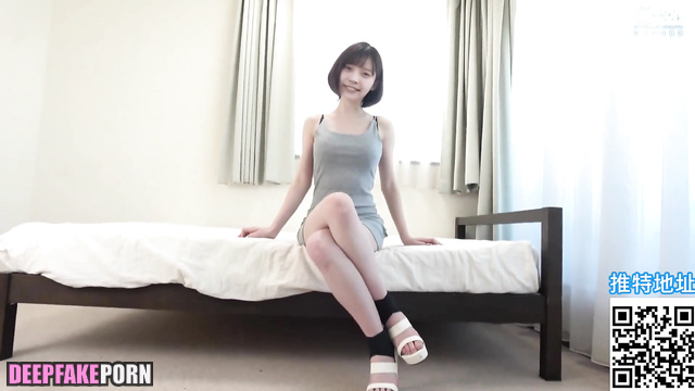 Chinese [deepfake] Chenchen enjoys sitting on face = 晨晨