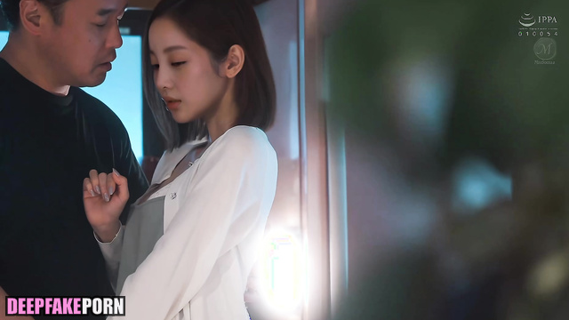 She always meets her husband from work like this, Li Xiaolu ai 李小璐 真假的 [PREMIUM]