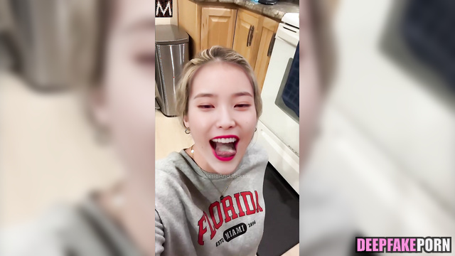 Cum is her favorite treat / IU (아이유 스마트한 얼굴 변화) internet celebrity [PREMIUM]