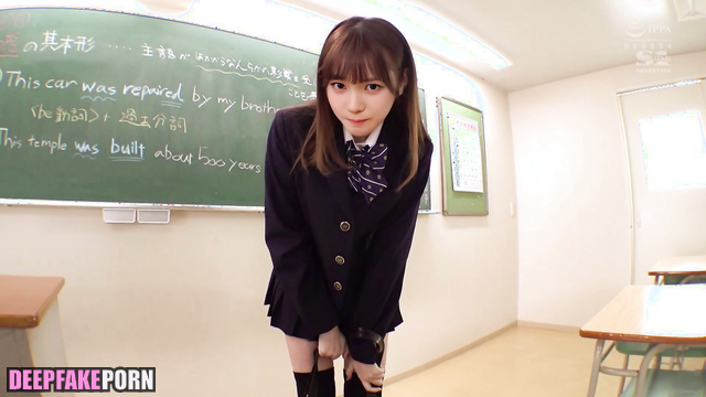 She lost her virginity in classroom 카리나 에스파 Karina internet celebrity [PREMIUM]