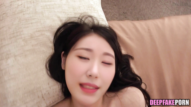 채령 Chaeryeong 얼굴 스왑 is cumming stronger with every second face swap ITZY 있지 [PREMIUM]