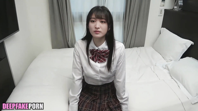 Schoolgirl and her first date in a hotel, Wang Churan (王楚然 網紅) fakeapp [PREMIUM]