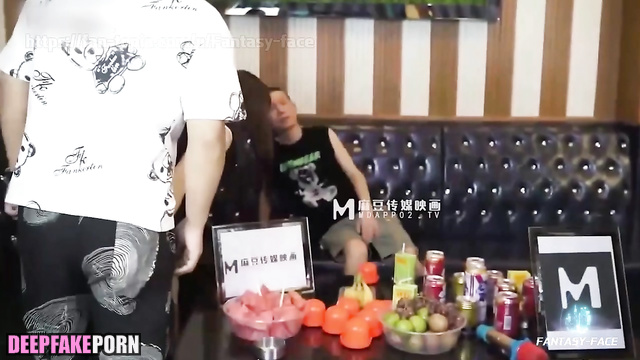 Yang Mi 杨幂 fucked with every guy at the party deepfake/智能換臉 [PREMIUM]