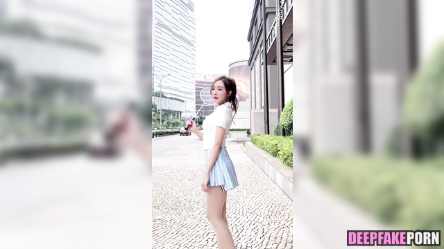 Yang Mi 杨幂 proudly shows beauty of her sexy body (智能換臉 solo deepfake) [PREMIUM]