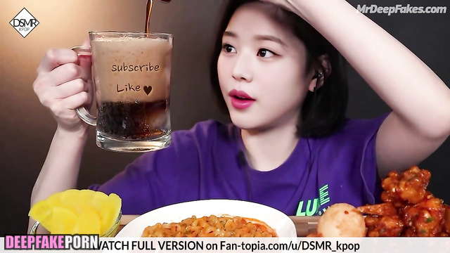 Wonyoung 장원영 eats in ASMR deepfake and looks sexy (아이브 IVE) 딥페이크